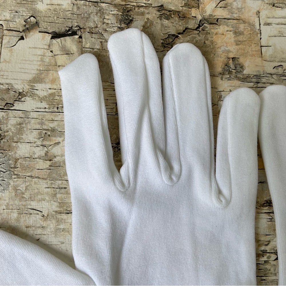 Women’s Vintage Gloves White Vintage Gloves - Picture 4 of 15